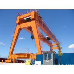 Cổng trục dầm đôi